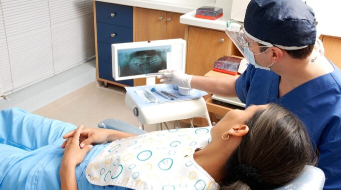 Découvrez les merveilles de l’art de la denturologie !