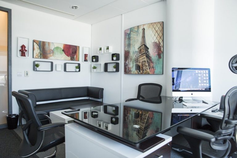 Quels sont les avantages de la location de bureaux équipés ?