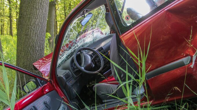 Sinistre auto : que faire en cas de refus d’indemnisation de l’assurance ?