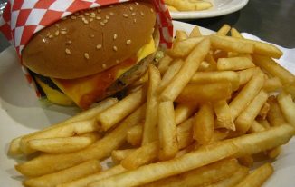 Comment les fast-foods vous font dépenser plus que vous ne le pensez