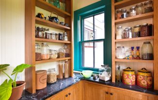 Optimisez votre cuisine avec des solutions de rangement ingénieuses