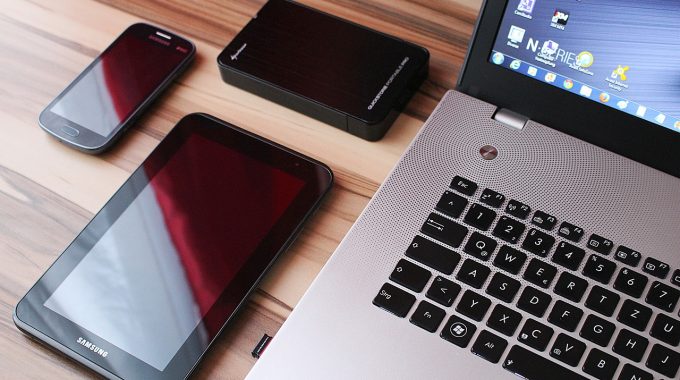 La comparaison des systèmes d’exploitation mobiles : d’Android à iOS