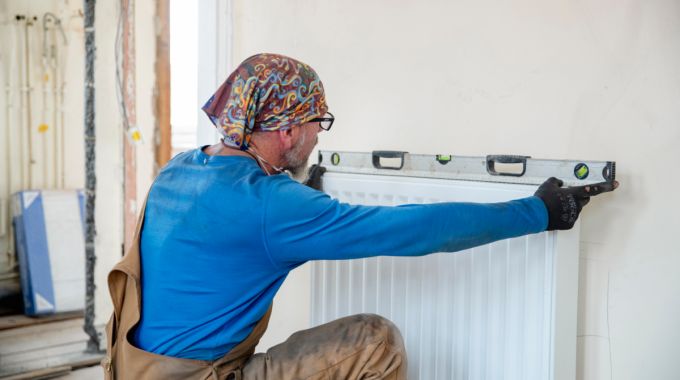Comment installer un radiateur à inertie dans une pièce ?