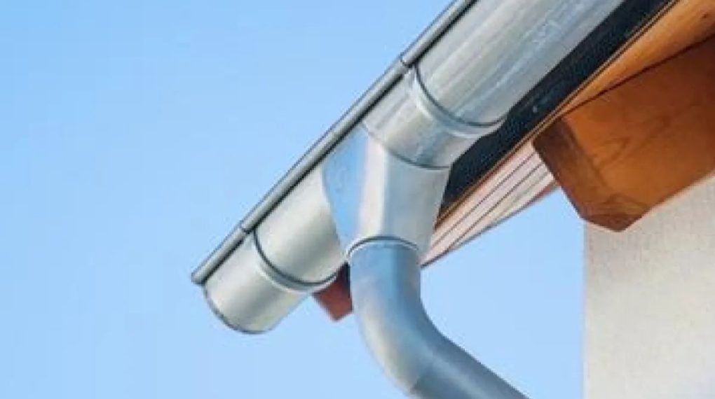 6-Pourquoi le nettoyage de gouttières est essentiel pour votre maison au Québec